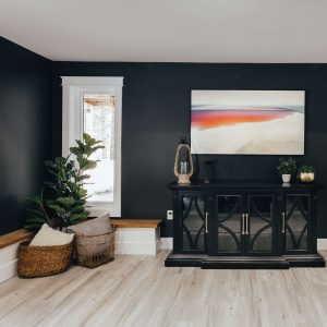 Architrave and square base